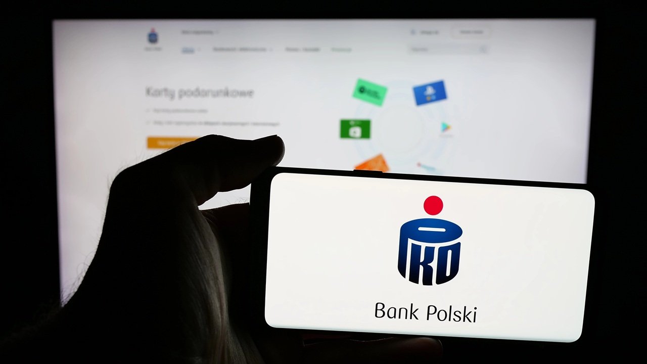 Uwaga na fałszywą aplikację banku. Można stracić pieniądze