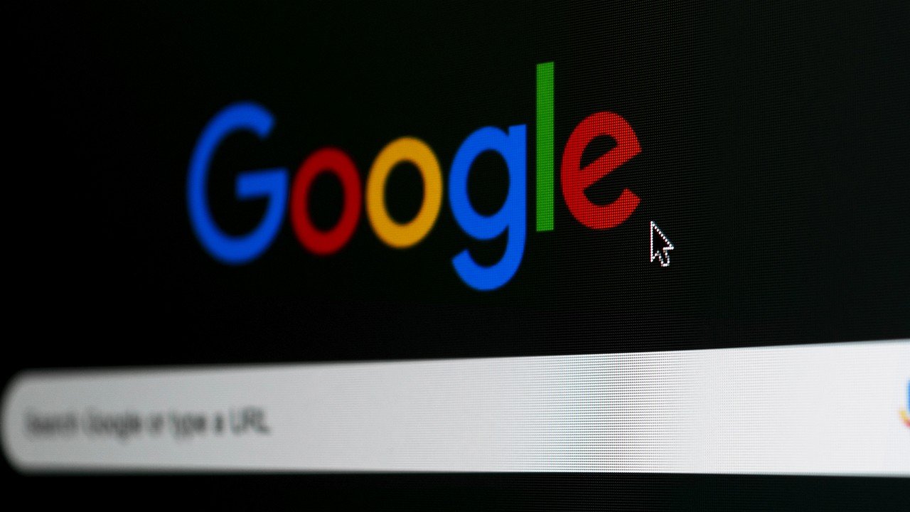 Google wprowadza przycisk do ukrywania reklam. Na to czekaliśmy