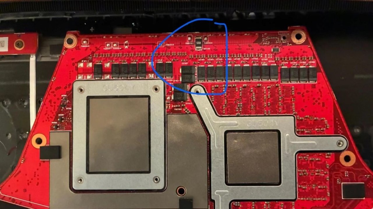 Laptop z RTX 4090 dogonił RTX 5090. Wystarczyła jedna zmiana