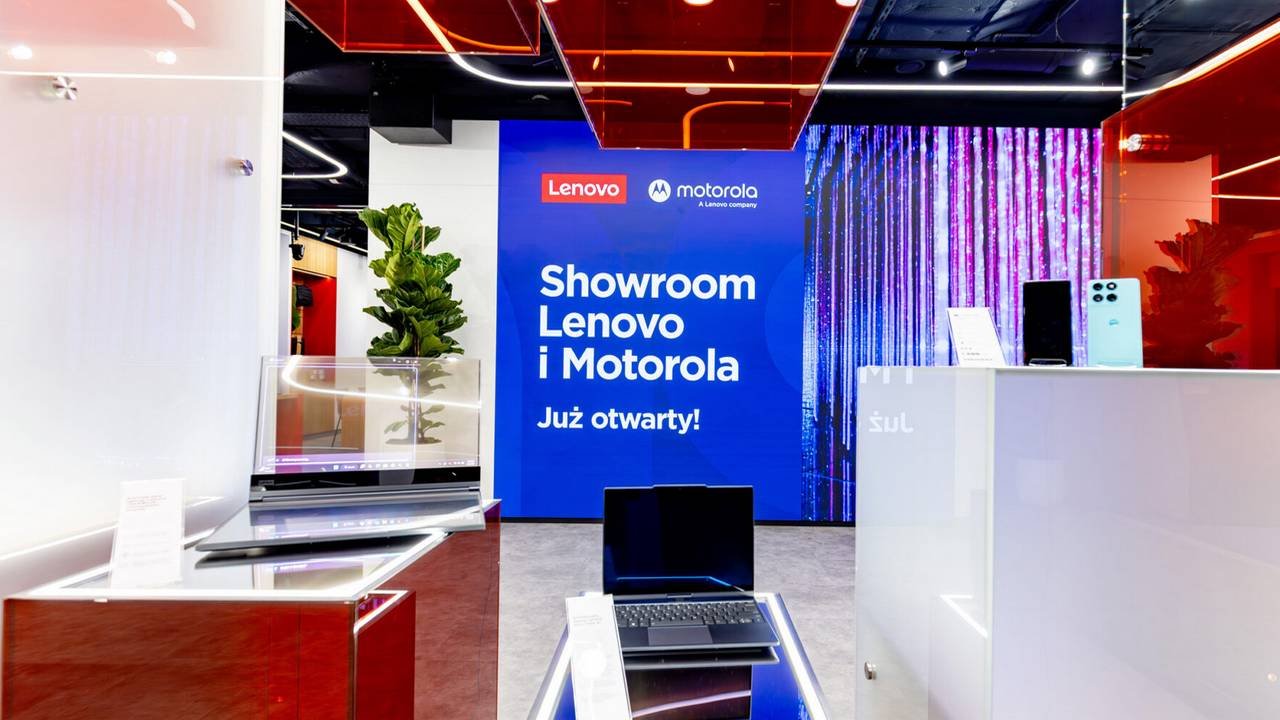Jest takie miejsce w Warszawie, gdzie technologia staje się przyjazna. Lenovo & Motorola Showroom