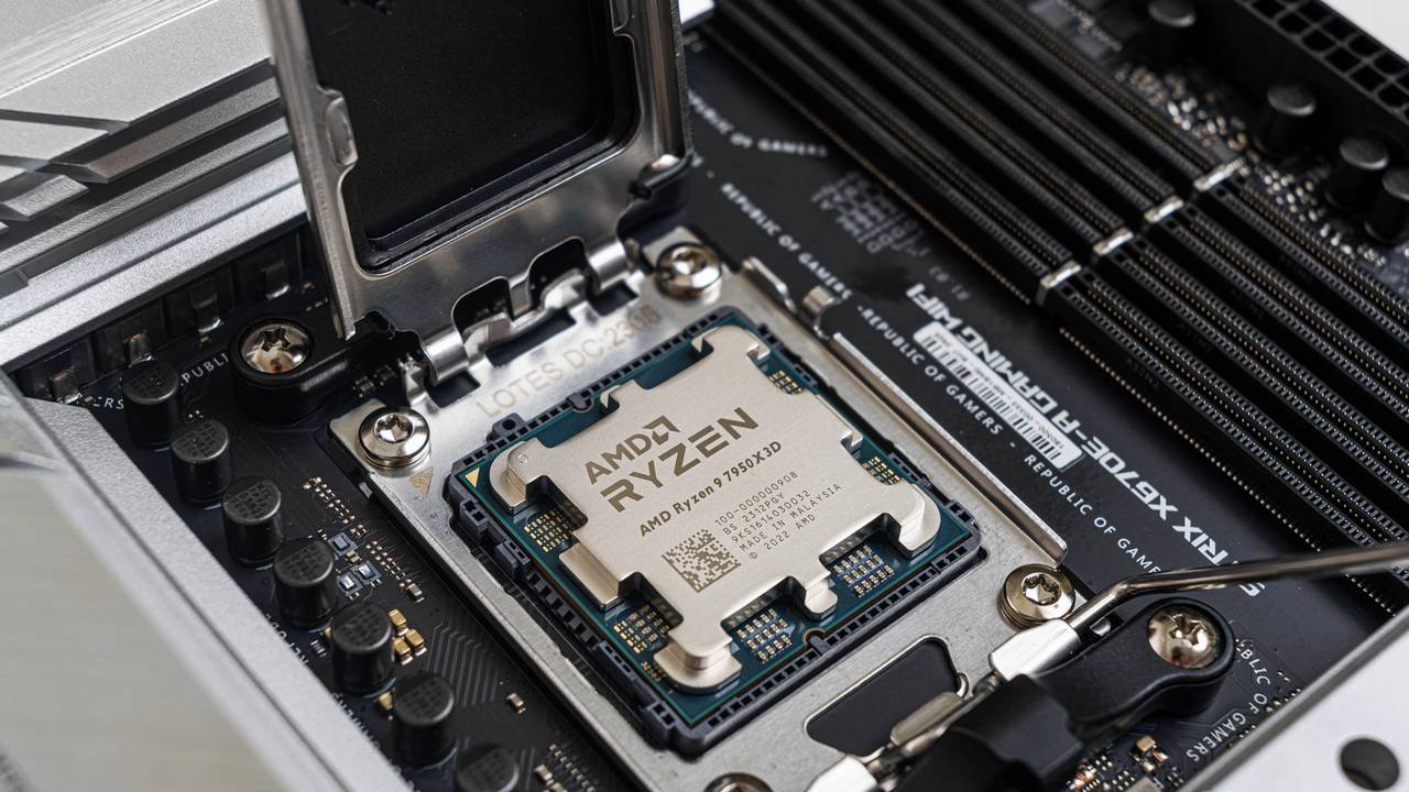 AMD podobno szykuje potężny skok wydajności. Zen 7 z 32 rdzeniami i 7 GHz