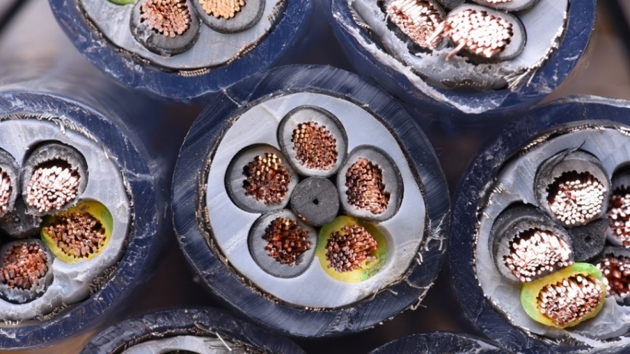 Powstaje nowy internetowy „kręgosłup" świata. Bez tych kabli AI nie ruszy dalej