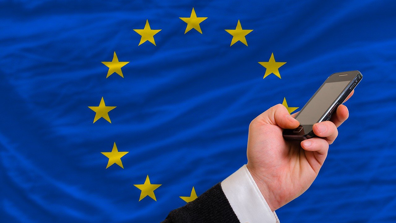 Dziś Unia zadecyduje o masowym skanowaniu twoich wiadomości. Naukowcy wzywają do opamiętania