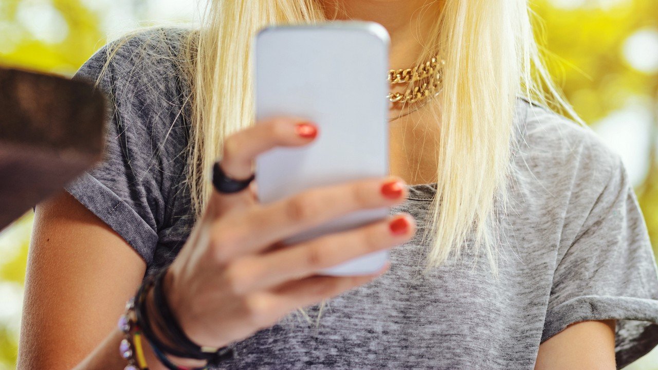 Smartfony deformują nasze palce. Robi się to coraz poważniejsze