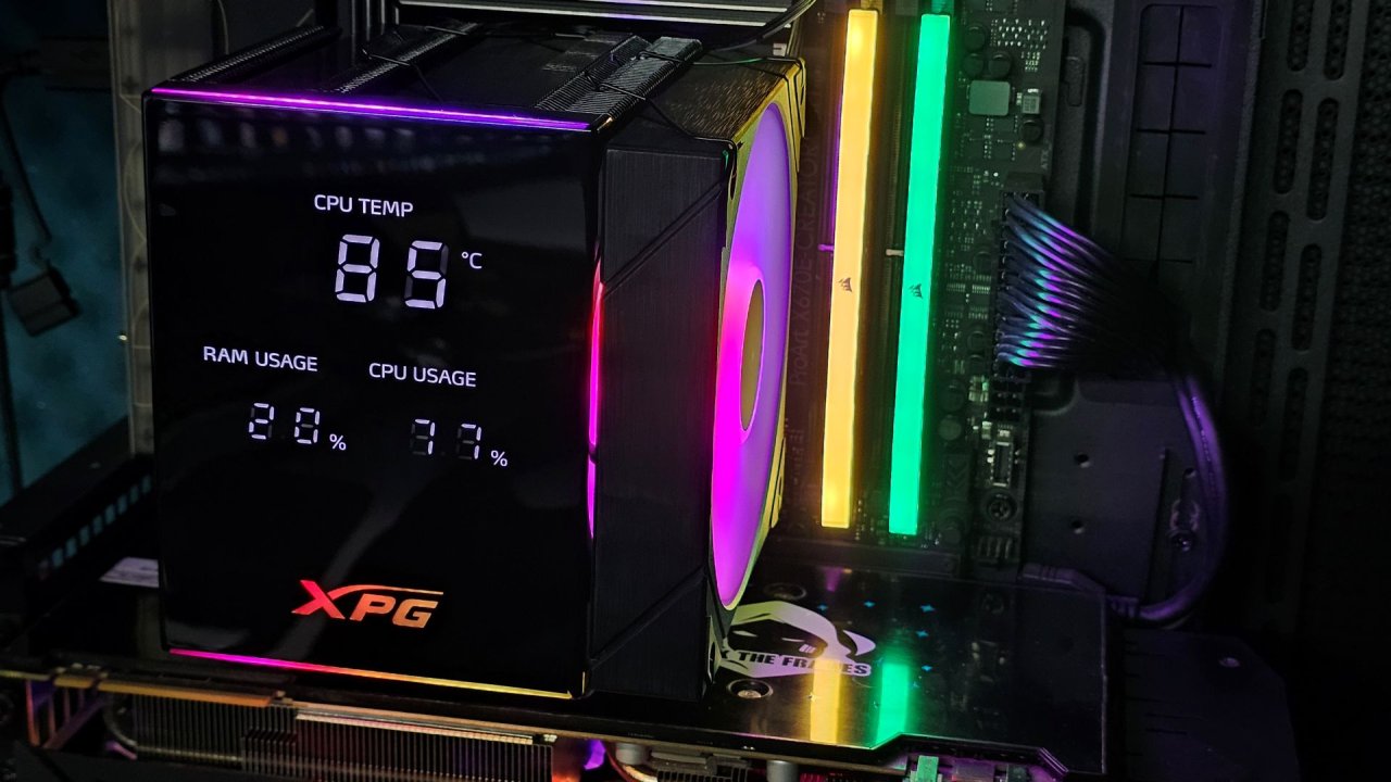 Test XPG Maestro 62DA. Efektowne chłodzenie powietrzne z ekranem na topie