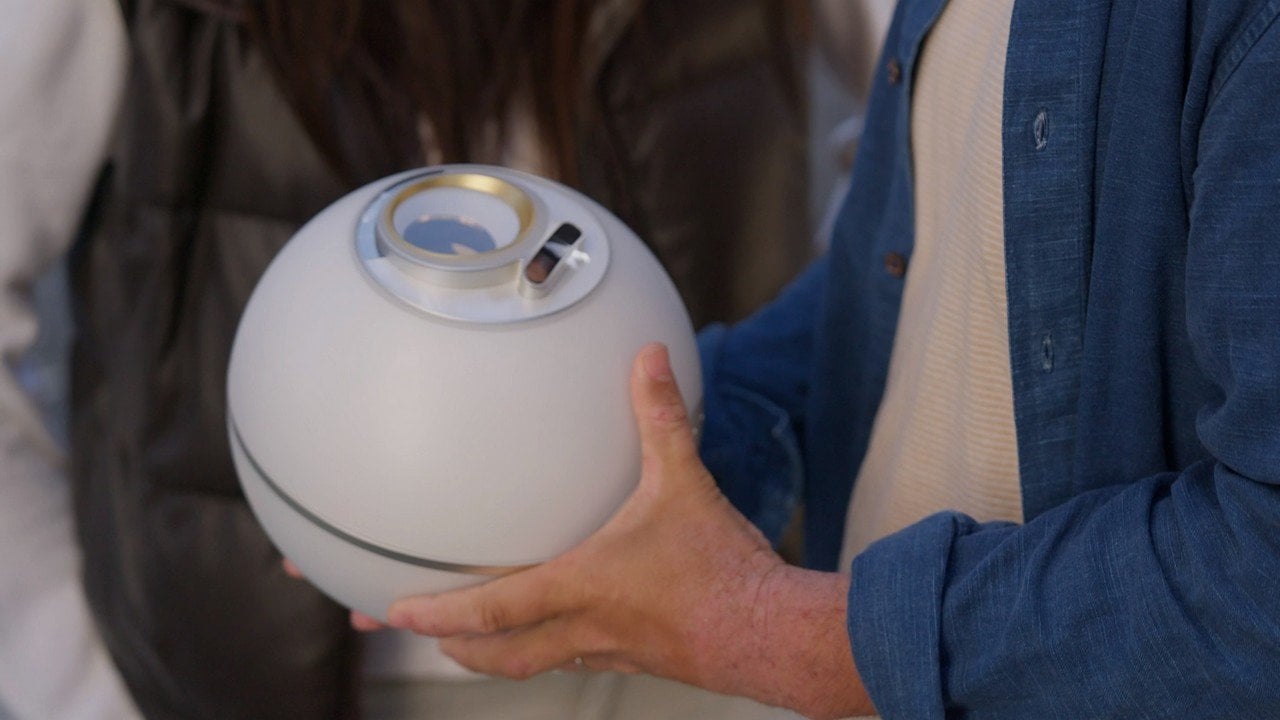 Altman chce zeskanować milliard par oczu. Jego nowa aplikacja ma uratować internet