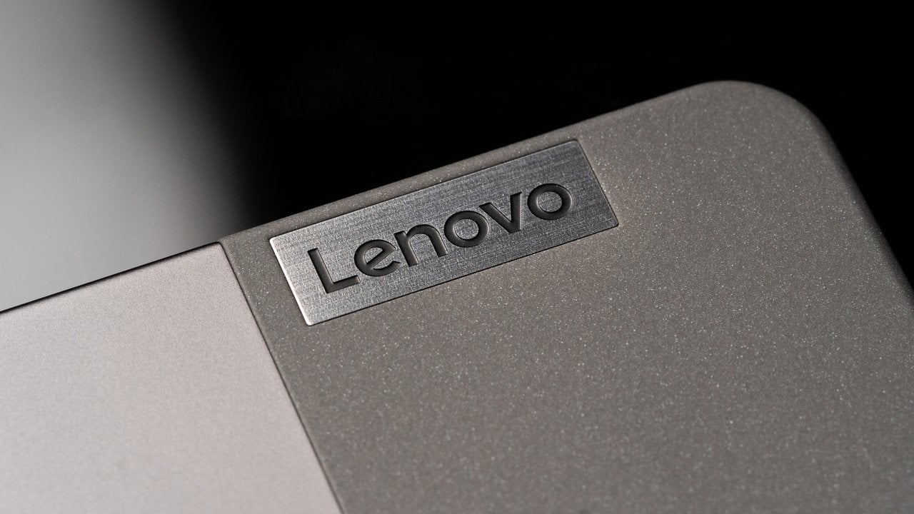 Lenovo szykuje potwora z przezroczystym ekranem. Ten sprzęt może wstrząsnąć branżą