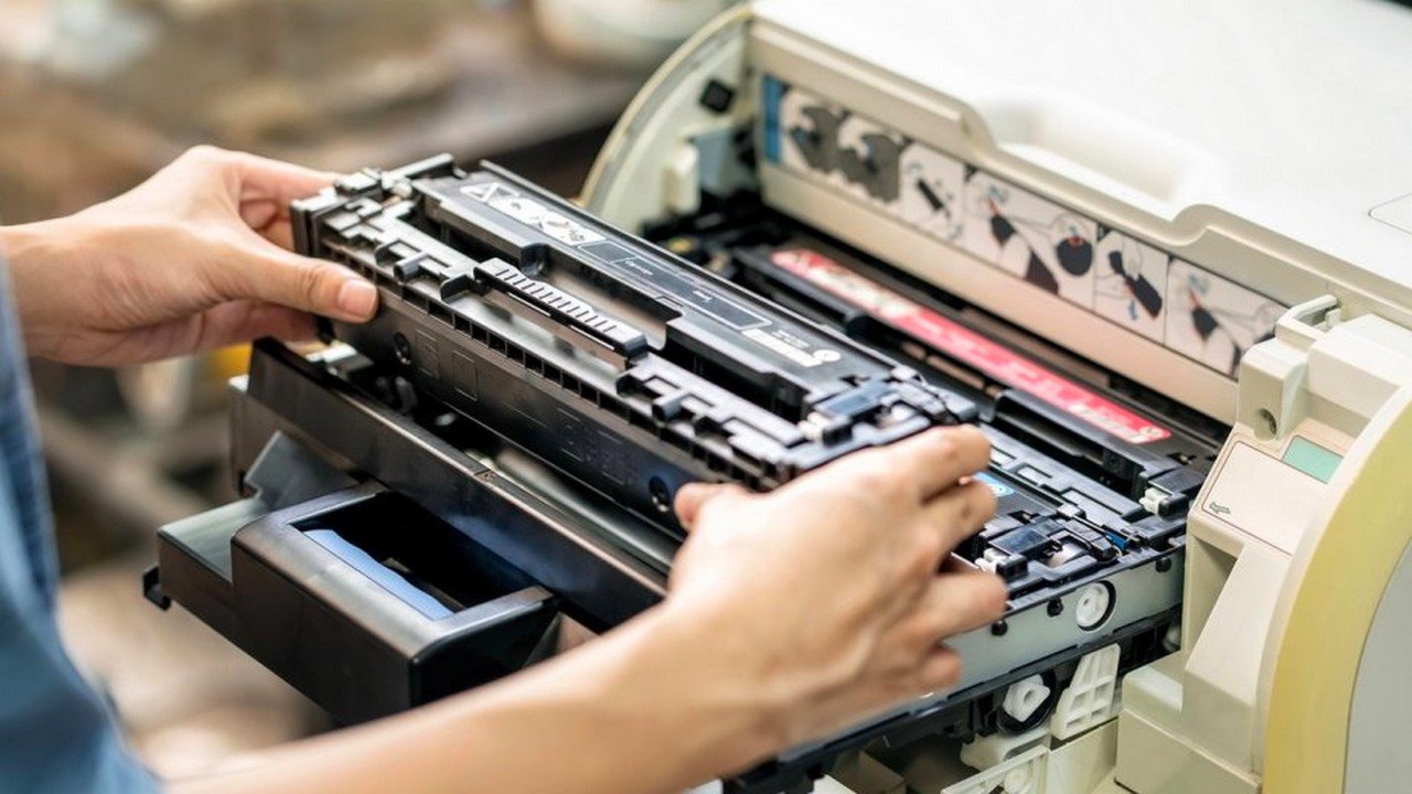 Laser 2025: między tradycją a usługowym modelem druku