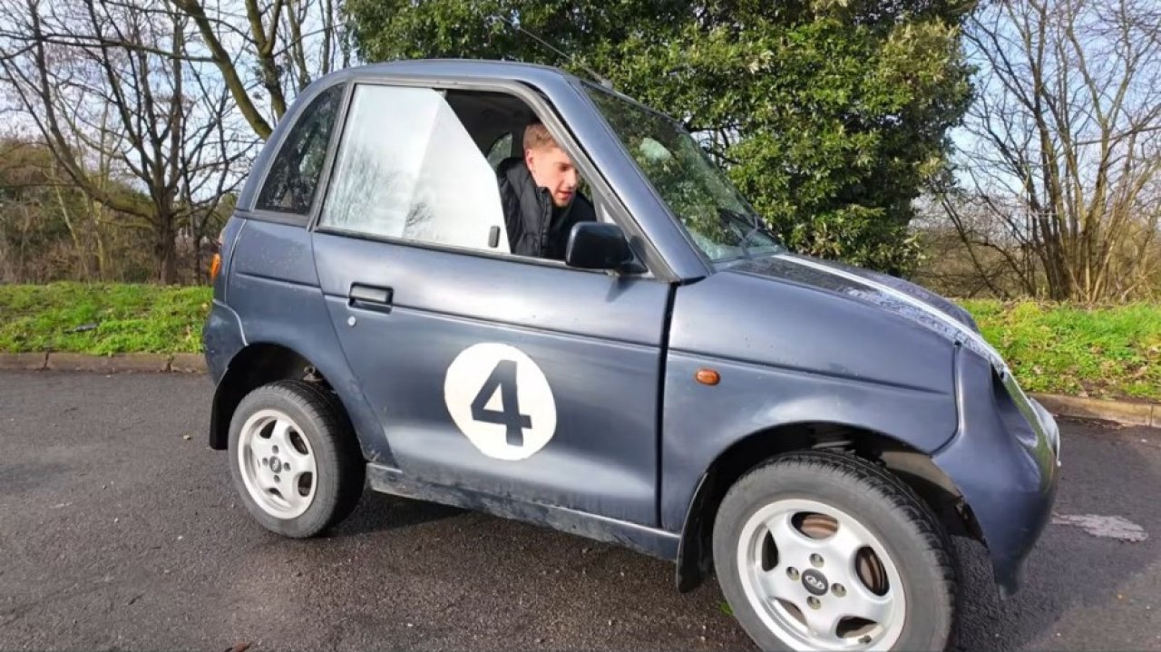 Rozebrał 500 e-papierosów i wsadził je do auta. Wynik robi wrażenie