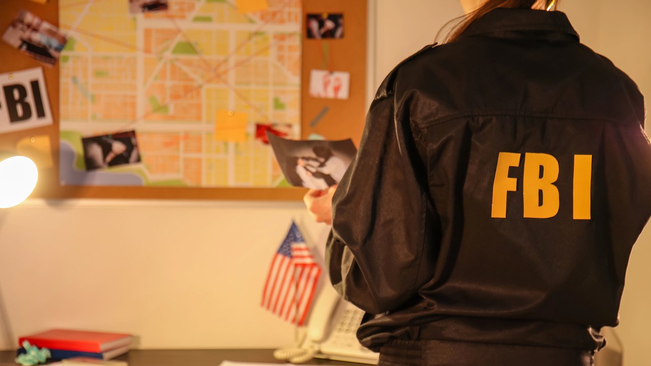 FBI zatrzymało podejrzanego o kradzież kryptowalut z rządowych portfeli