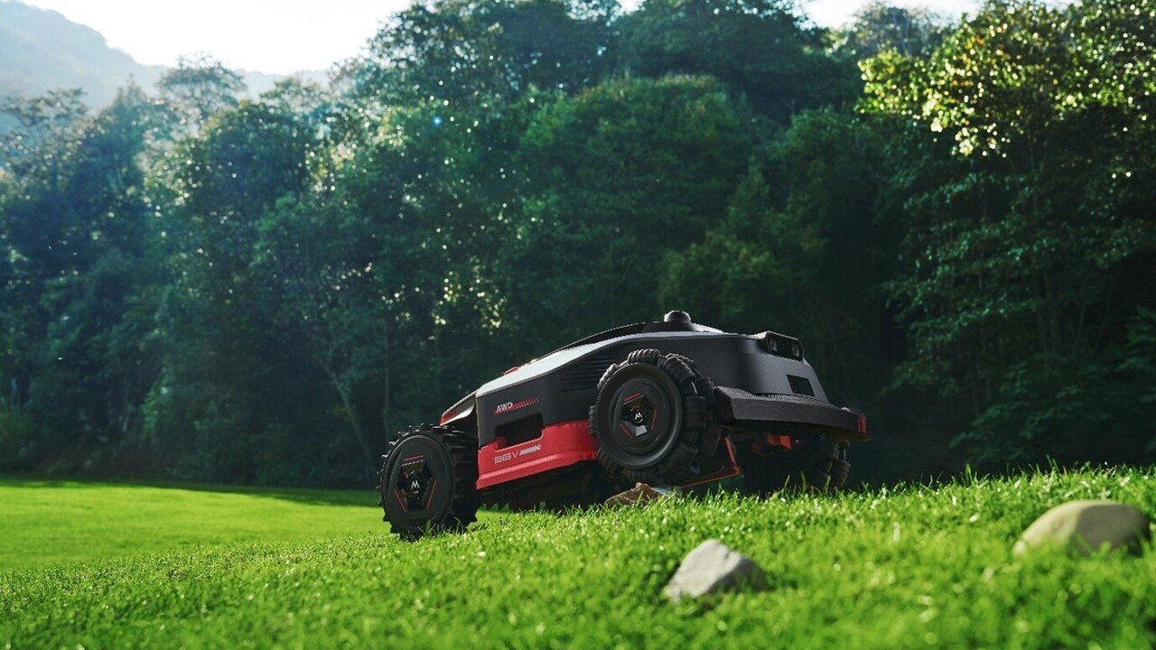 Zapomnij o ręcznym koszeniu. MOVA ma odjechanego robota