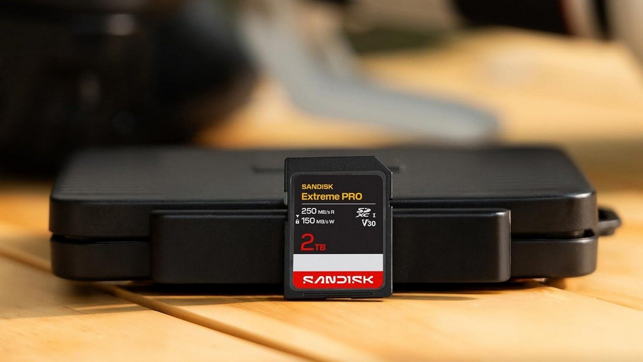Karta pamięci SD za 7800 złotych dowodem kryzysu. SanDisk na serio to zrobił