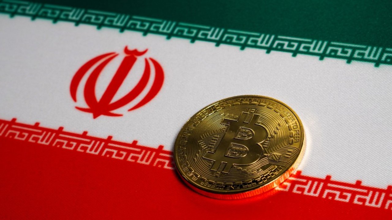 Tankowce zapłacą Bitcoinami. Iran chce kryptowalut za transport w Cieśninie Ormuz