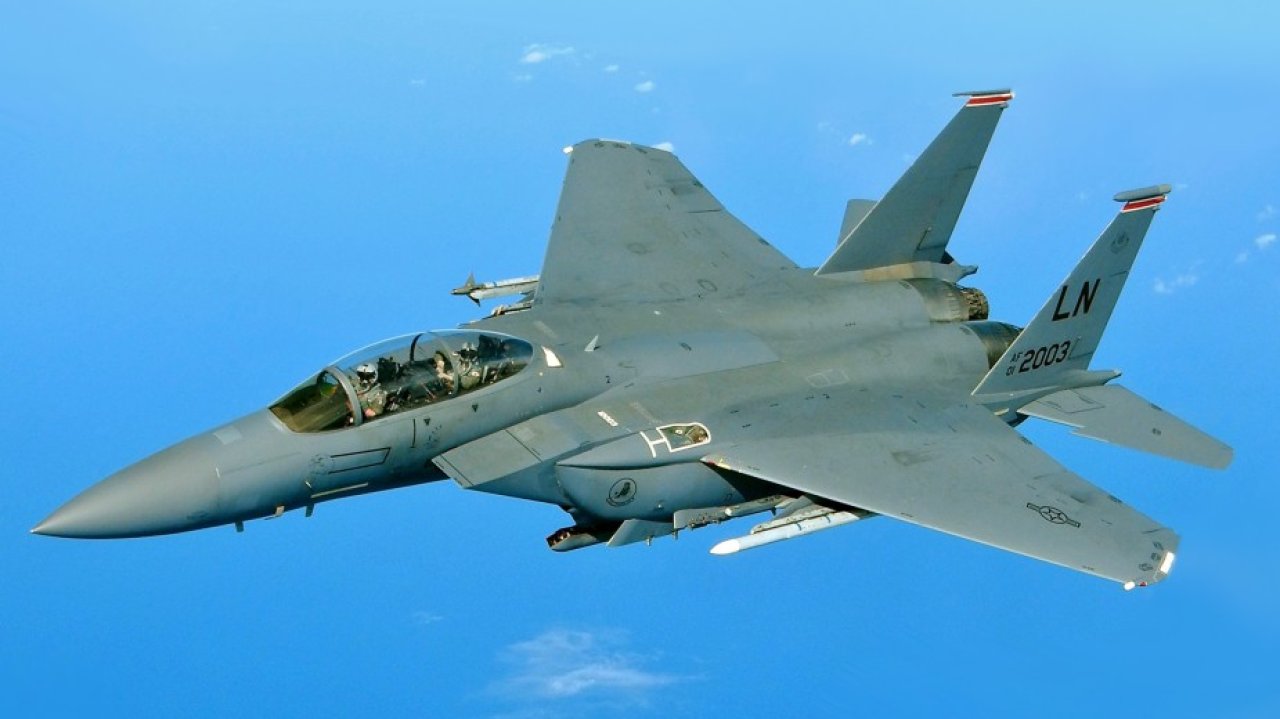 Akcja jak z filmu. CIA namierzyło zestrzelonego pilota po biciu serca