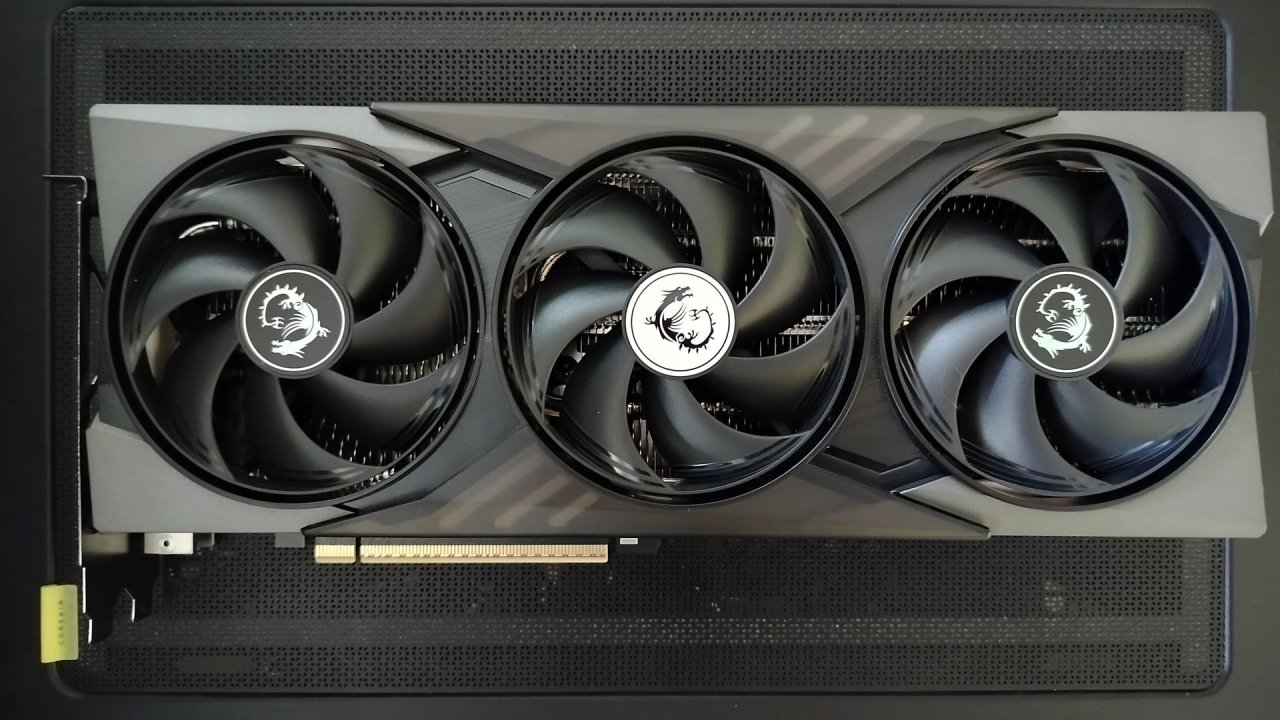 GeForce RTX 5060 i 5060 Ti z 9 GB? Plotki mieszają w planach Zielonych