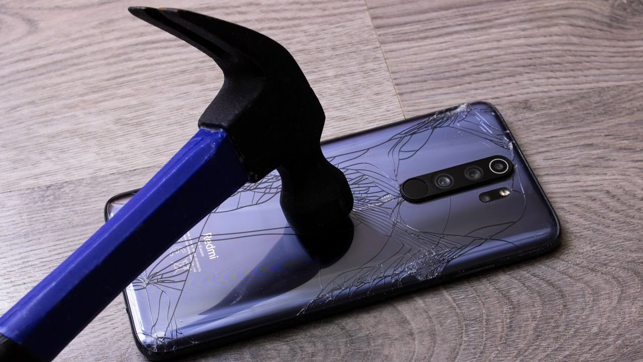 Twój stary telefon może być szpiegiem. Snapdragony zagrożone, aktualizacje nie pomogą