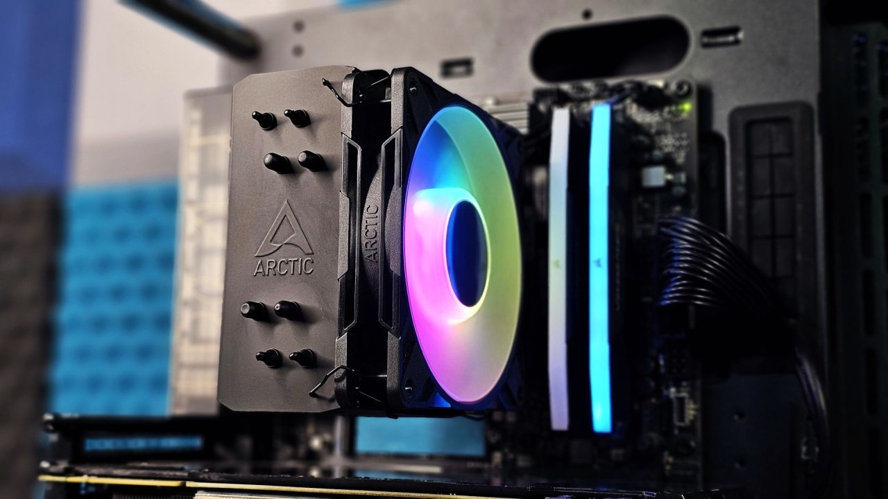 Test Arctic Freezer 36-S A-RGB. Chłodzenie CPU z wentylatorem 3000 RPM, które zmienia zasady gry