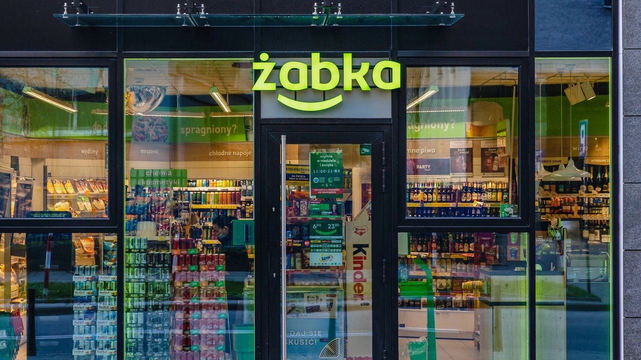 Żabka ma nowy gadżet dla graczy i możesz go kupić przy kasie. Kontroler połączony z appką