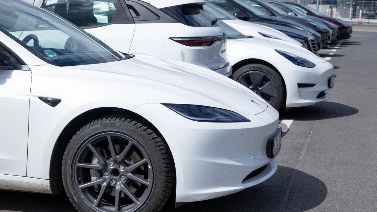 W Europie jednak rośnie popyt na EV. Tesla zatrudni kolejnych 1000 pracowników