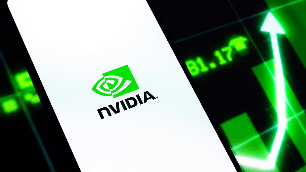NVIDIA rozwiewa wątpliwości. Jensen Huang zapowiada wielką inwestycję i produkcję Vera Rubin