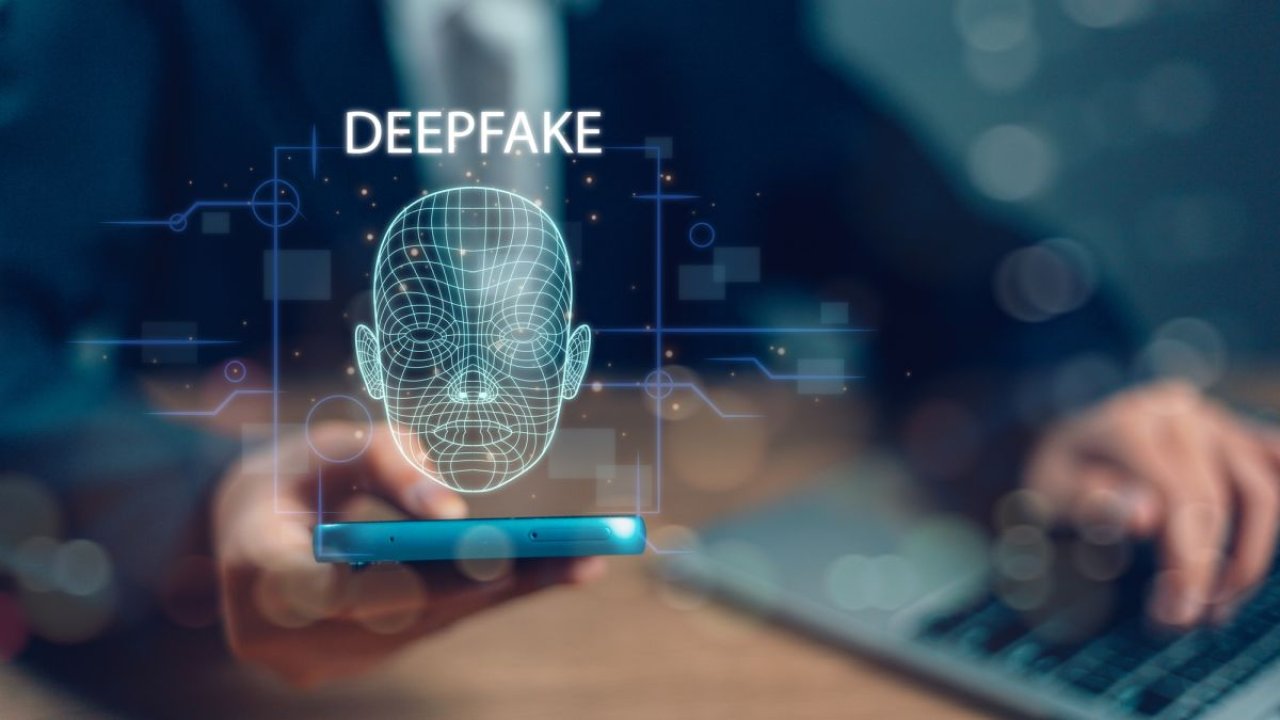 Hugging Face ułatwia tworzenie seksualnych deepfake'ów AI. Gdzie są przepisy?