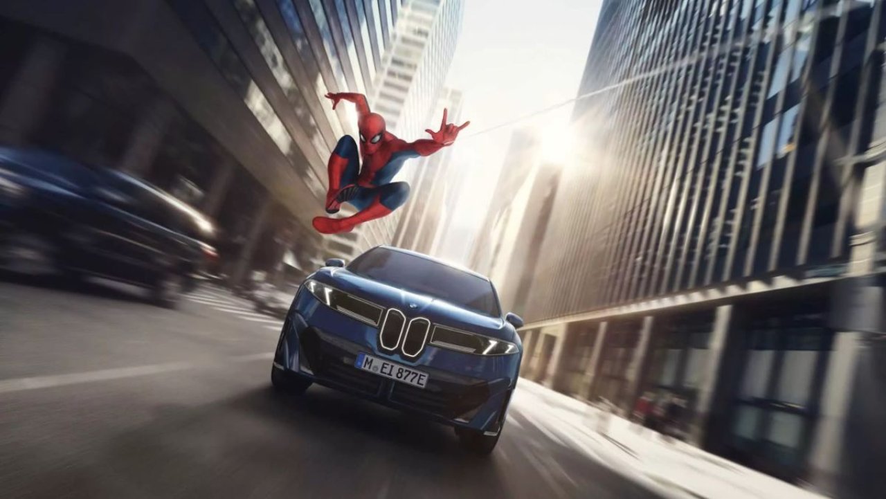 BMW rozwścieczyło kierowców. Reklamy Spider-Mana trafiły na ekrany luksusowych aut