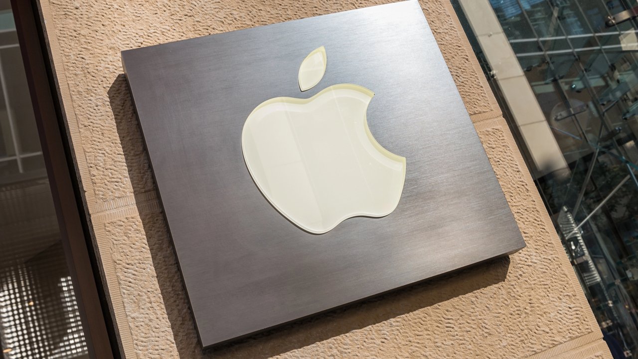 USA naciskają na Apple. Nie chcą chińskich pamięci w iPhone'ach
