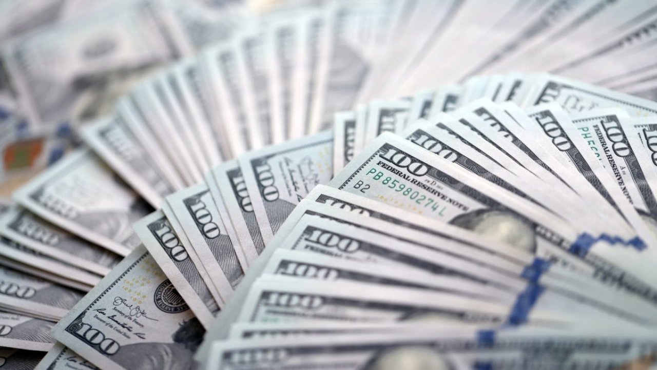 Arm chce zapłacić prezesowi 800 mln dolarów. Akcjonariusze nie mogą uwierzyć