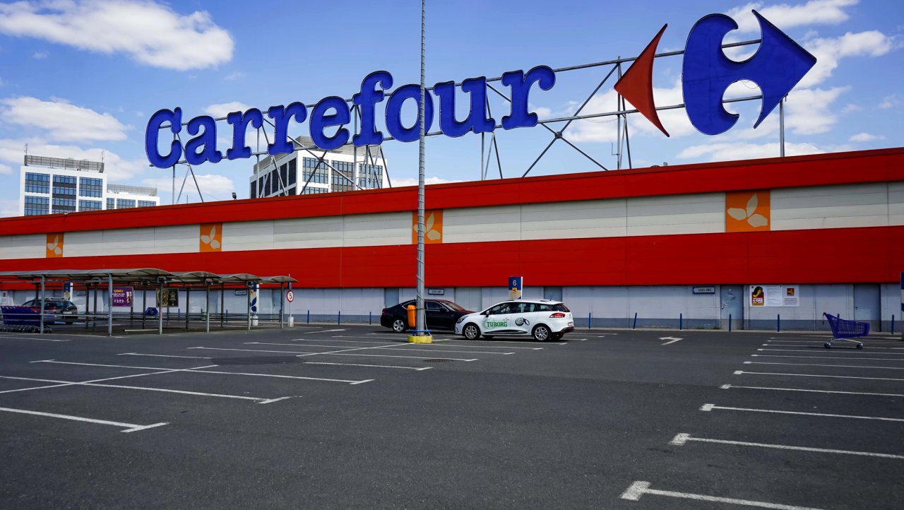 Carrefour chwali się rekordem. PlayStation 5 w roli głównej