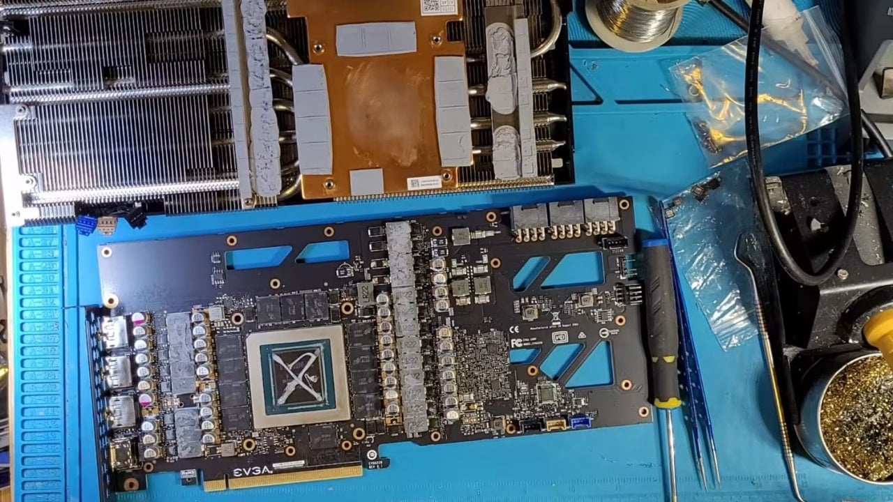 RTX 3080 gotował pamięci. Wystarczyła pasta w miejscu, w którym nie powinno jej być