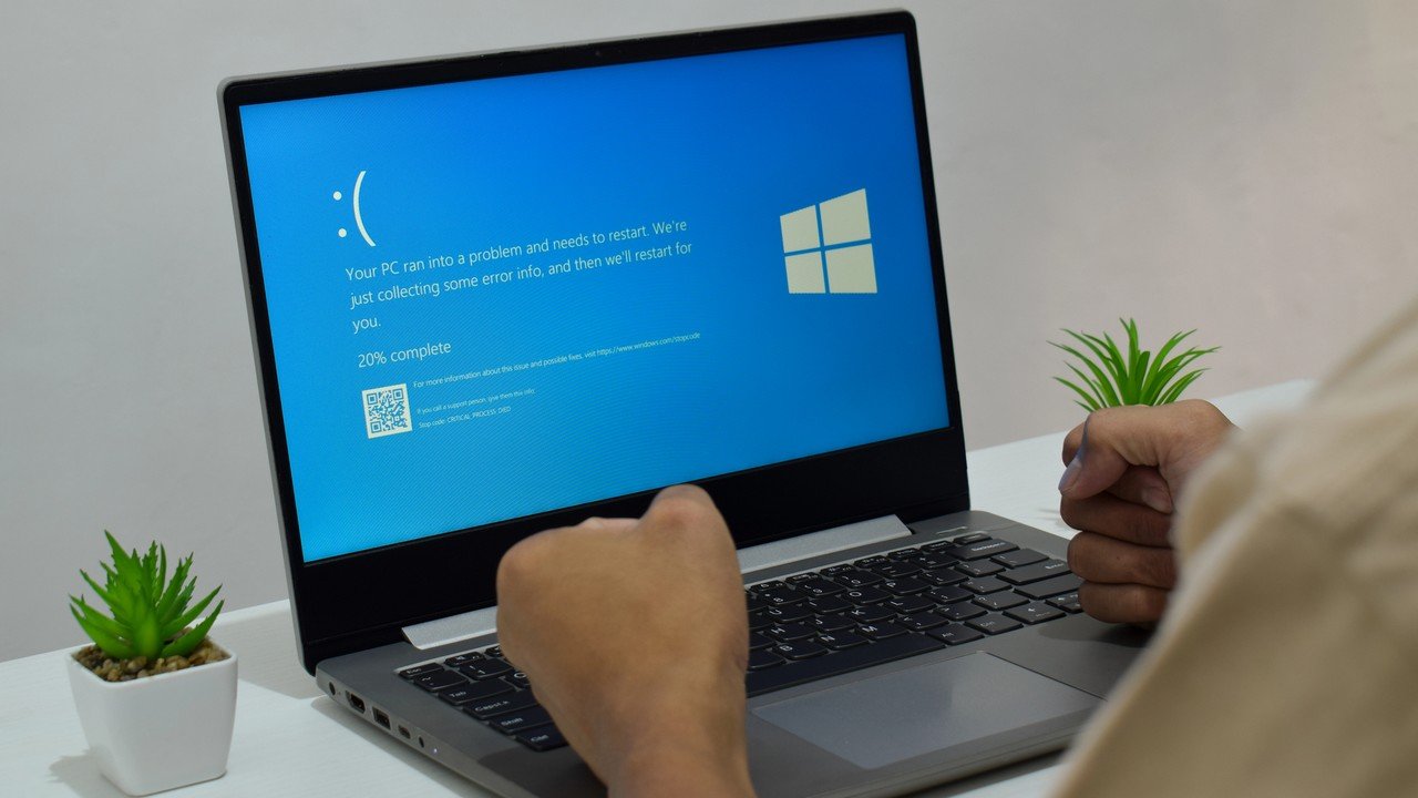 Windows 11 ma przestać się sypać. Microsoft potrzebował lat, żeby na to wpaść