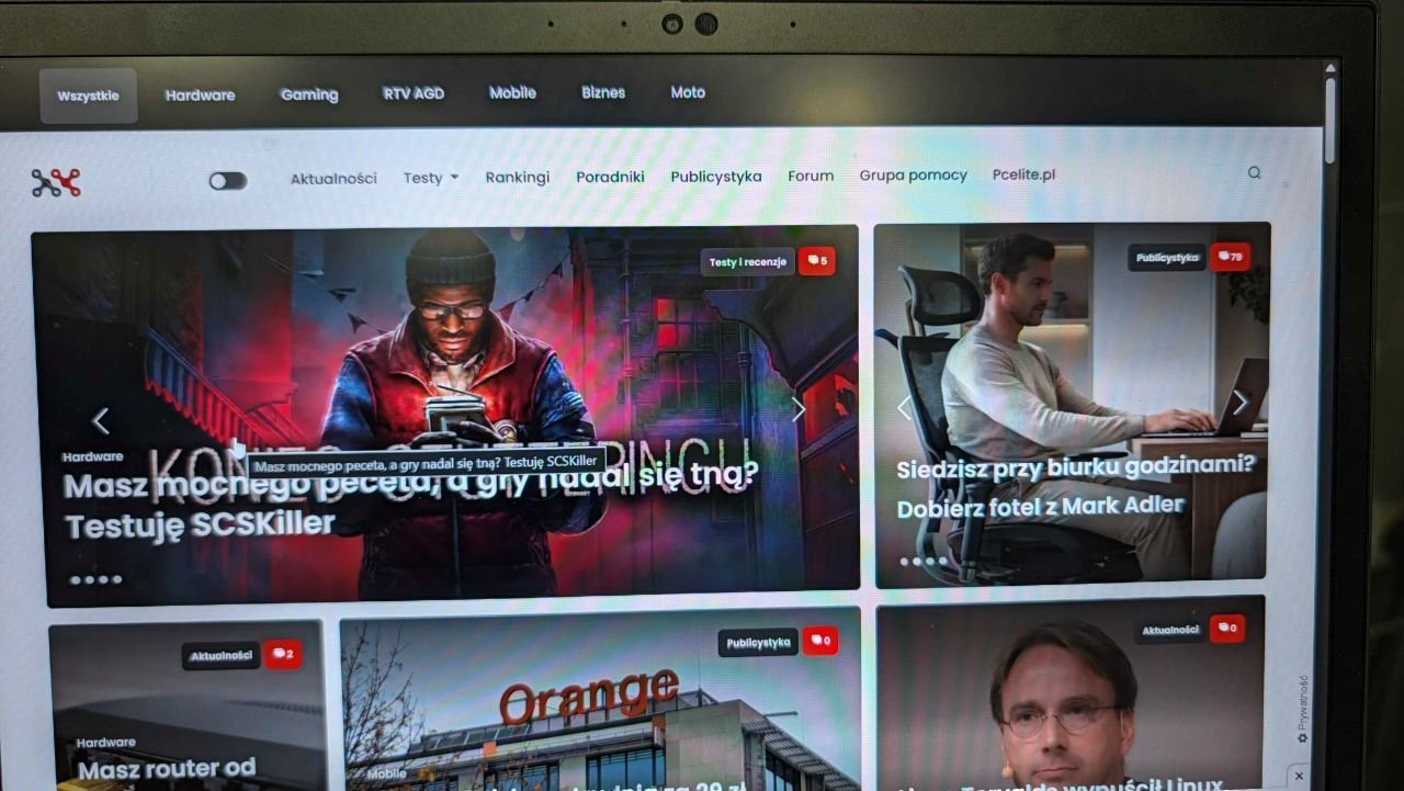 Możesz już zakleić kamerkę w laptopie na stałe. Telefon załatwi resztę