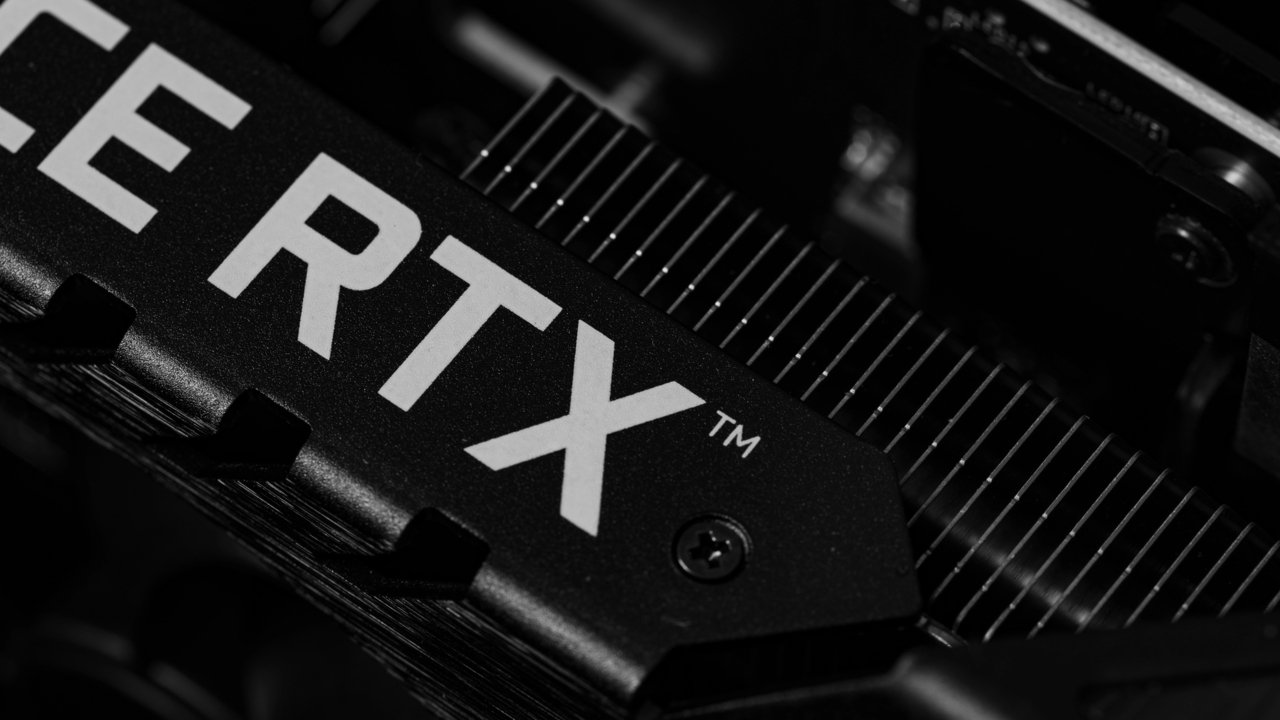 RTX 5090 znikają ze sklepów. Chińczycy robią z nimi coś, co wkurzy graczy