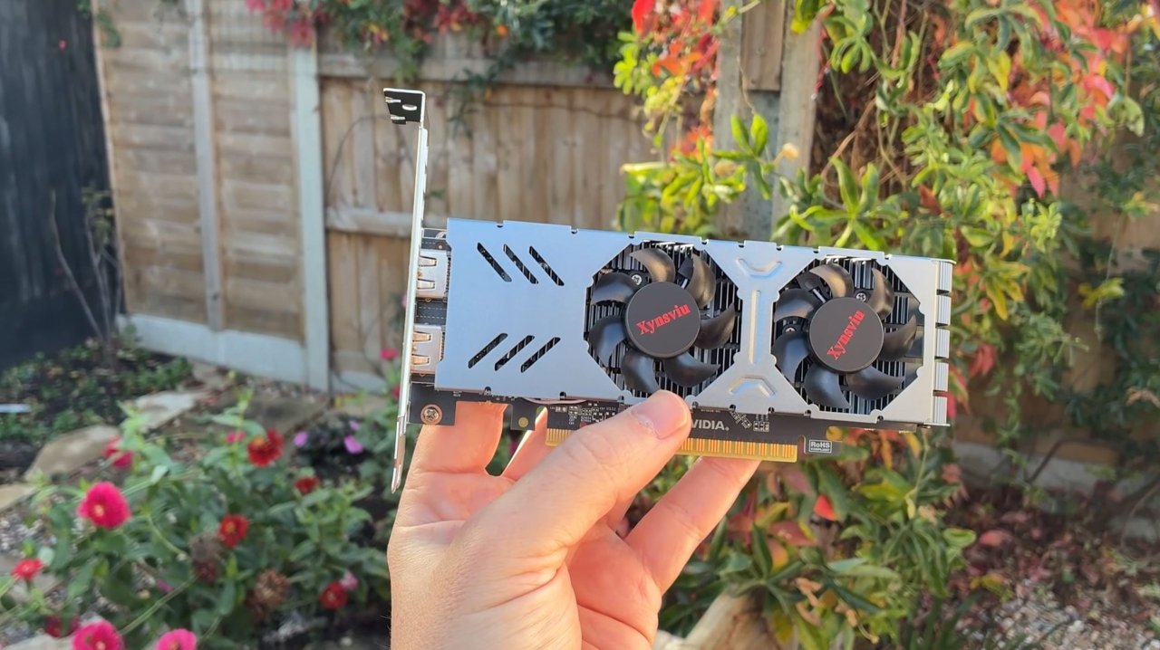 GTX 750 Ti z 8 GB VRAM. Chińczycy założyli maluchowi spoiler z Ferrari