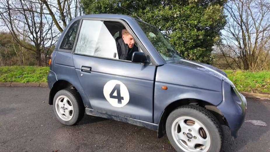 Rozebrał 500 e-papierosów i wsadził je do auta. Wynik robi wrażenie