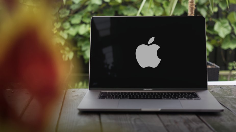Masz tego MacBooka? Możesz pomarzyć o macOS 26