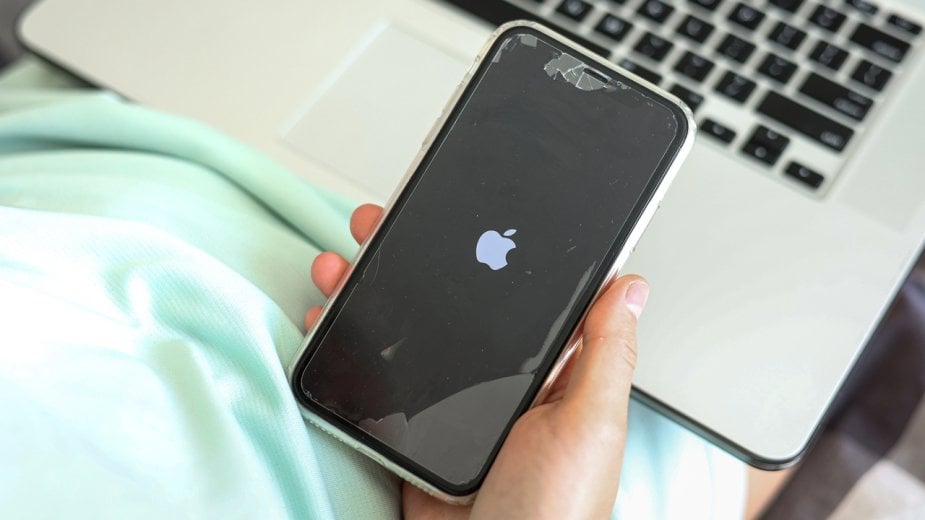 Apple wydaje pilną aktualizację zabezpieczeń