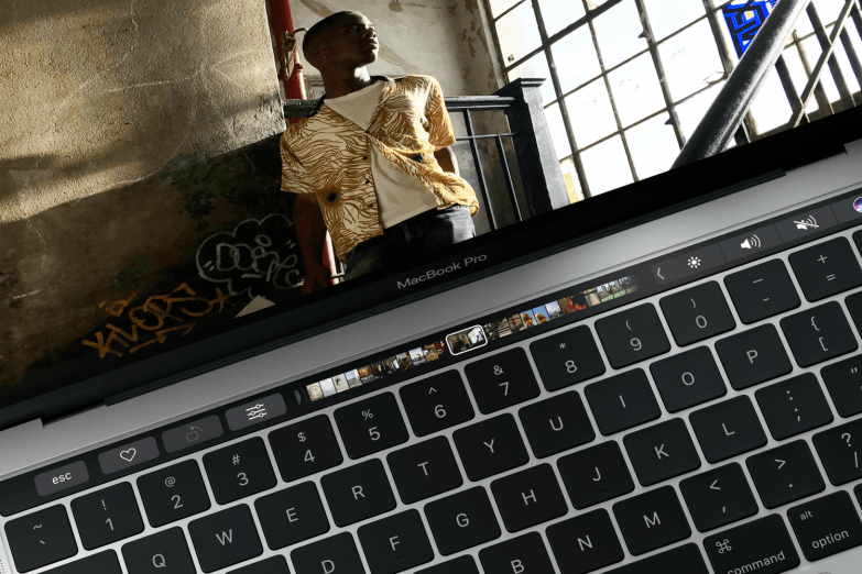 Apple potwierdza throttling w nowych MacBookach Pro i wypuszcza łatkę