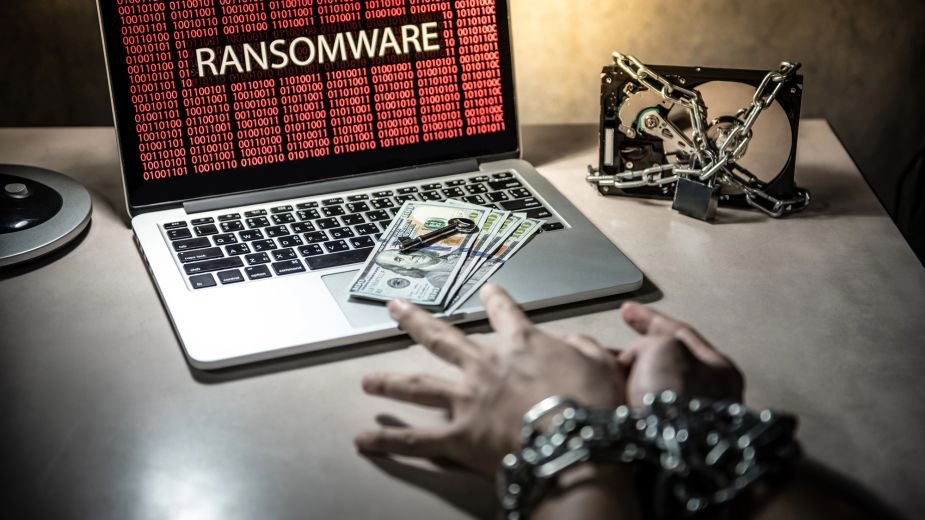 Cyberprzestępcy oferują prawników i "usługi dziennikarskie". To już wyższy poziom wymuszeń