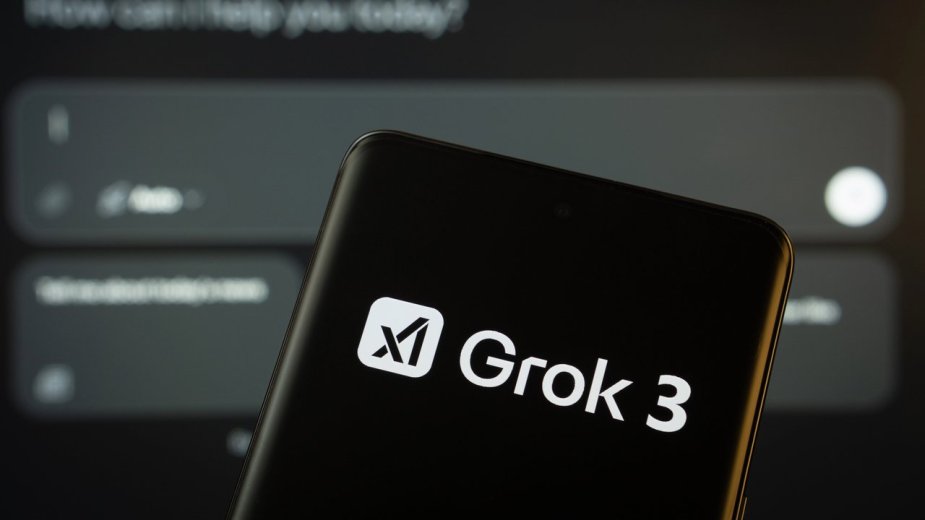 Elon Musk zapewnia, że Grok 3.5 dostarczy odpowiedzi, których nie ma w internecie