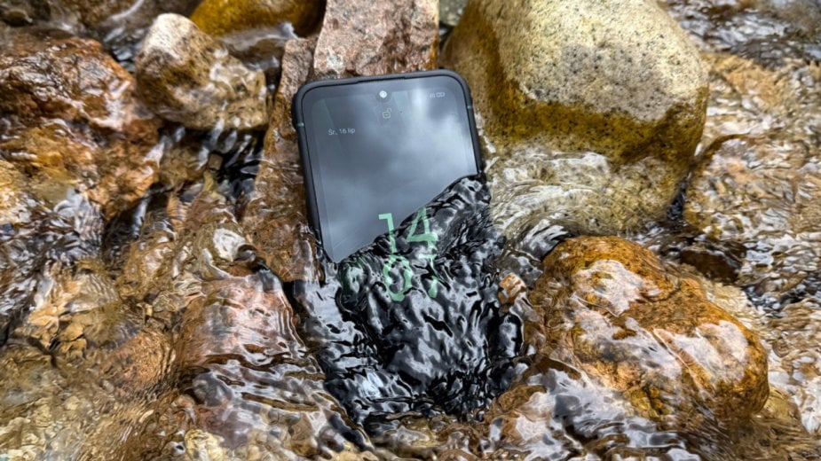 HAMMER RANGER – nowy, kompaktowy smartfon dla miłośników outdooru