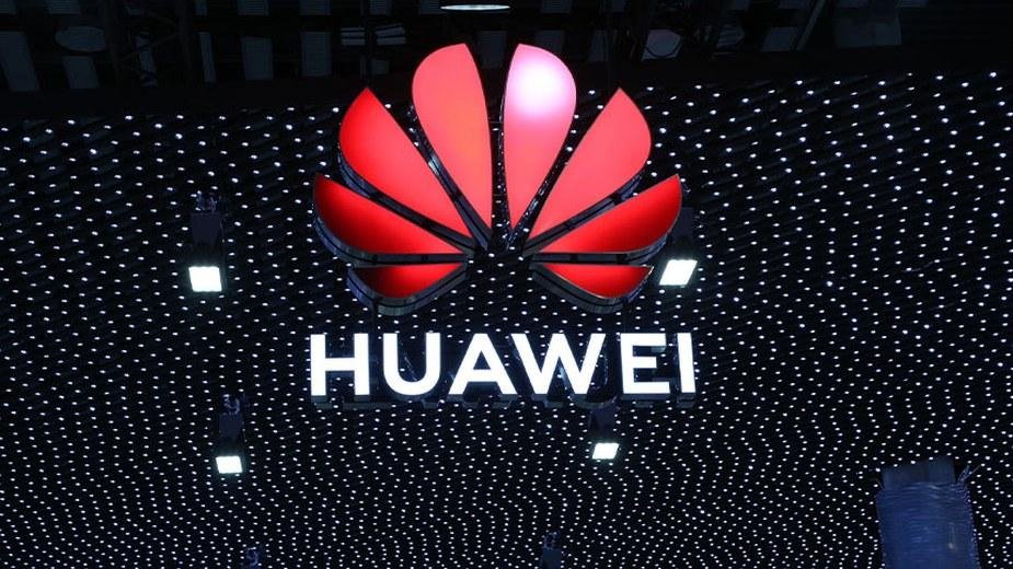 Huawei będzie udzielać licencji na smartfony. To sposób na obejście sankcji USA