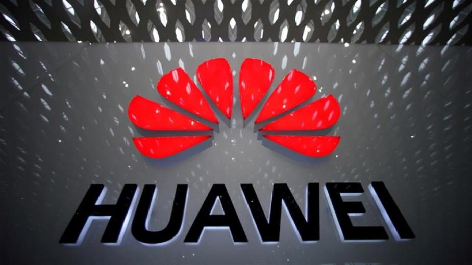 Huawei wydało miliardy na dwuletni zapas podzespołów. To jednak za mało