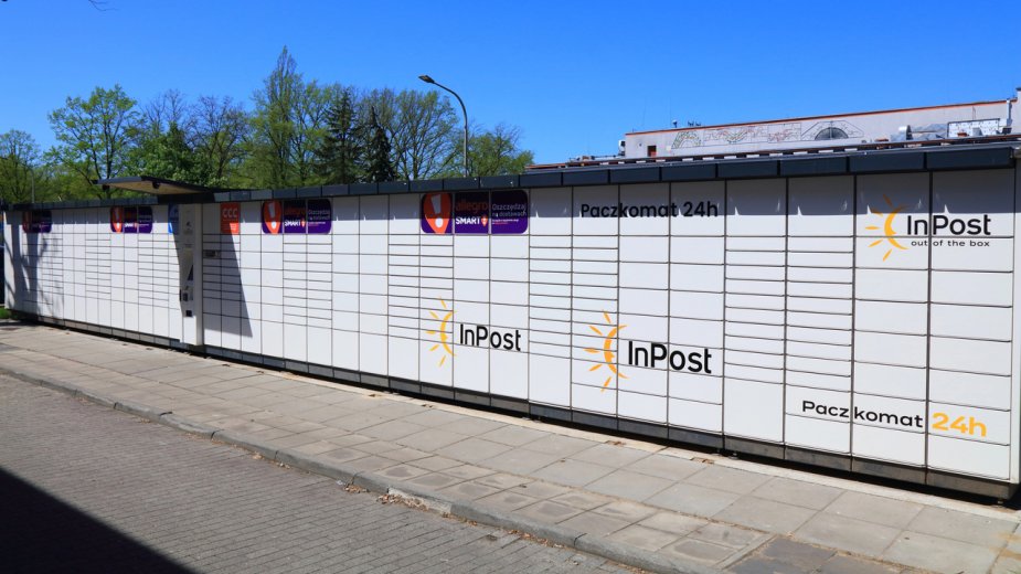InPost wprowadza przełomową funkcję dla kierowców. Koniec z wyjmowaniem telefonu!