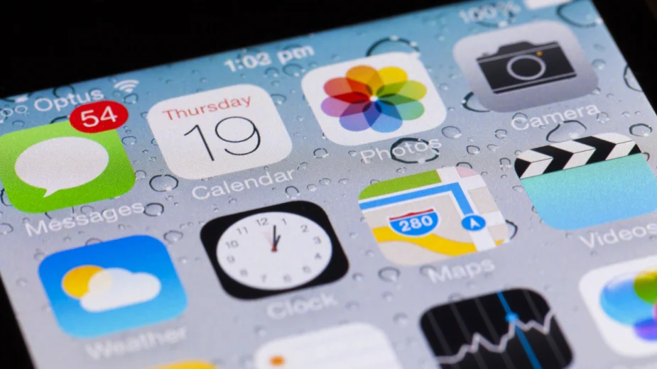 iOS 19 jak Windows 7? Apple szykuje wizualną rewolucję