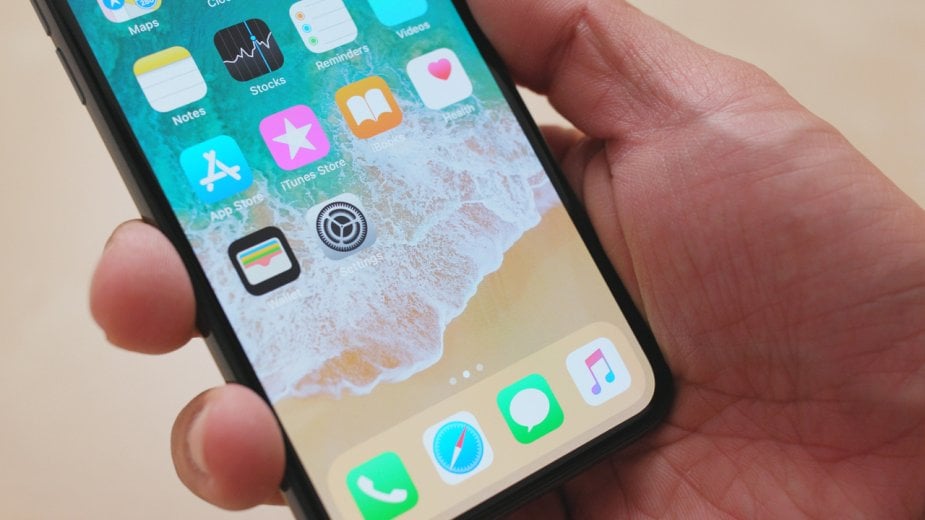 iPhone 17 Air porównany z iPhone 16 Plus. Od razu widać, który lepszy