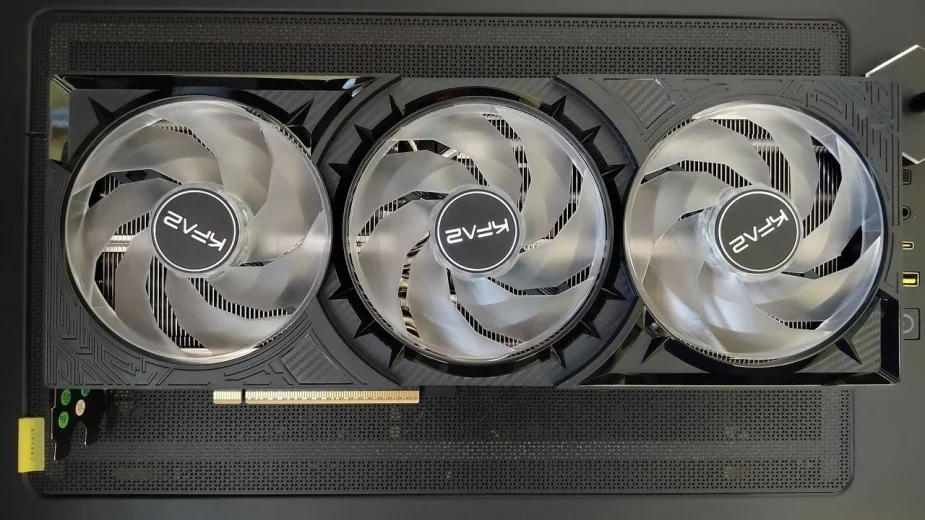 Test KFA2 GeForce RTX 5080 1-Click OC. Karta mniejsza od Founders i z lepszym coolerem