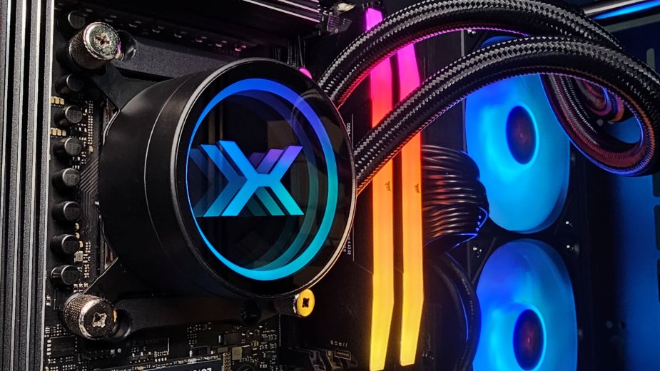 Test AiO KRUX HydroX 360. Trzy wentylatory, ARGB i prosta instalacja