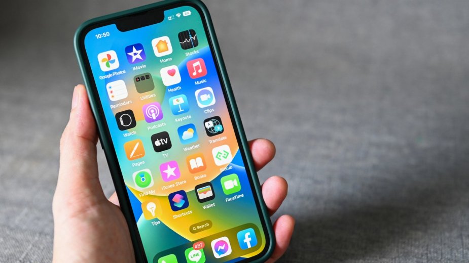 Krytyczna luka w iPhone zagraża milionom użytkowników. Sprawdź czy jesteś bezpieczny