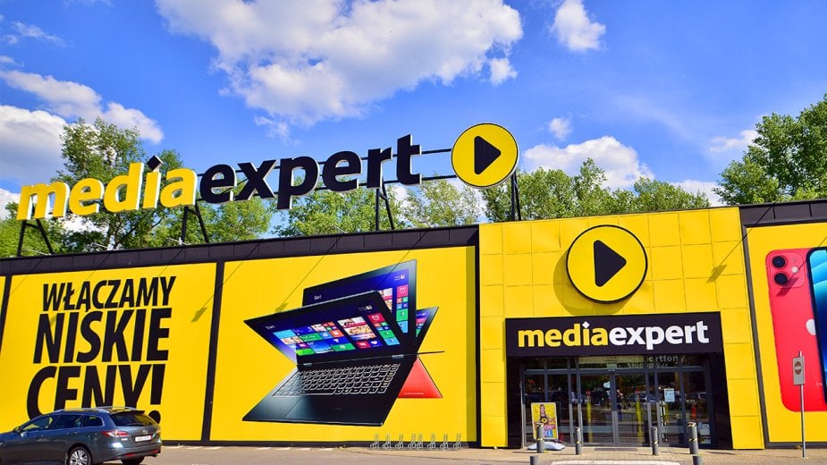 Pędem do Media Expert. Niesamowite promocje na elektronikę, czyli Black Friday